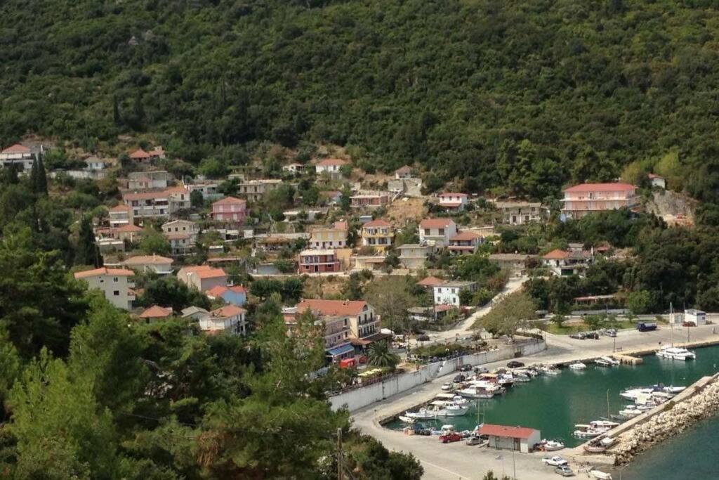 Melina Apartment Poros  Exterior photo